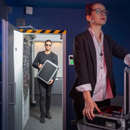 Превърнете се в сапьори в Ескейп стая БУМ! от Makaroon