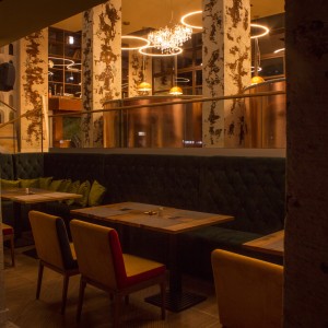 Вечеря за двама в дните от неделя до четвъртък в ресторант Край Реката, гр. Ловеч 