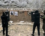 Професионално обучение по самозащита и боравене с огнестрелно оръжие в два дни от Макароон
