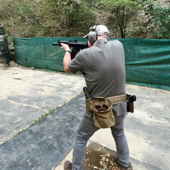 Курс по боравене с автомат „Калашников“ от Макароон