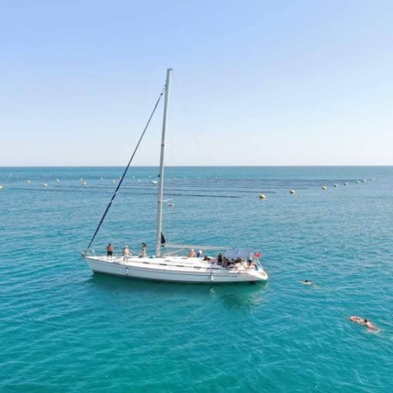 Наем на луксозна яхта в Несебър - разнообрази почивката на море от Makaroon