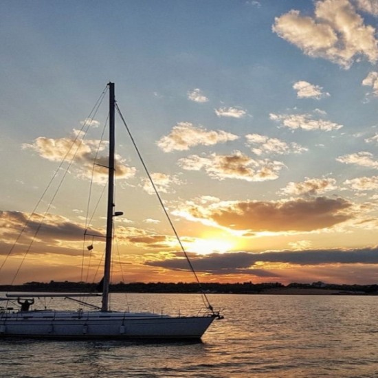Романтична вечеря на яхта в Несебър по залез слънце от Макароон