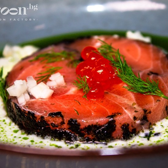 Седемстепенно меню за двама в Question Mark Bar and Grill – стил и съвършенство в кулинарията от Макароон