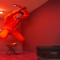 Let off steam for half an hour in the Rage Room