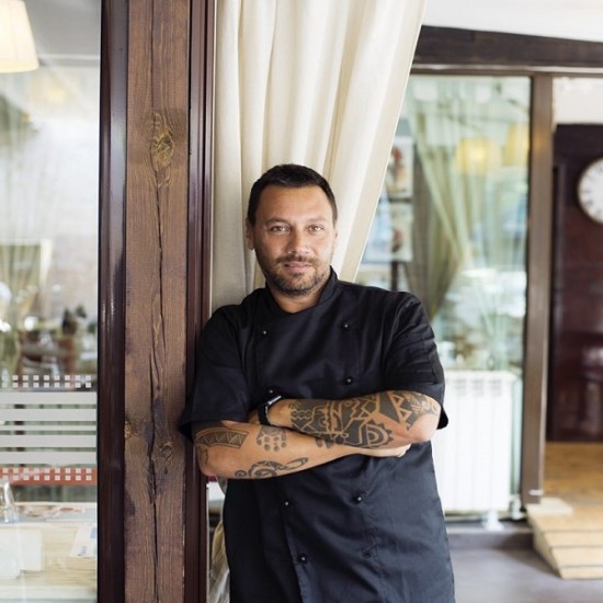 Пица меню по избор за двама при Шеф Лео Бианки от Макароон Пица меню по избор за двама при Шеф Лео Бианки от Макароон