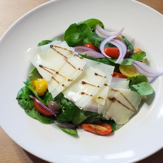 Вечеря за двама при шеф Лео Бианки от Макароон