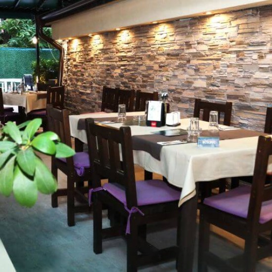 Опитайте автентична балканска кухня и специалното лоплато в сръбски ресторант Стефанович от Makaroon Опитайте автентична балканска кухня и специалното лоплато в сръбски ресторант Стефанович от Makaroon