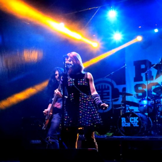 Стани рок звезда с уроци по пеене или уроци по тежки вокали | Makaroon.bg