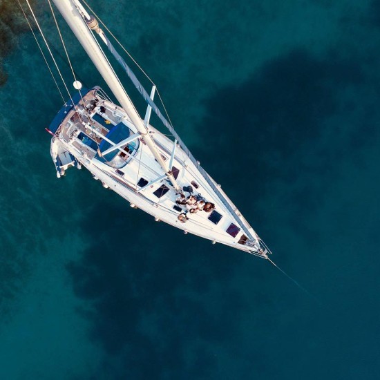 Романтична вечеря за двама и нощувка на яхта във Варна от Макароон