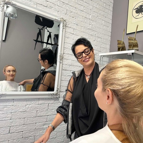 Индивидуална модна консултация - съветите на стилиста за изграждане на вашия имидж от Макароон