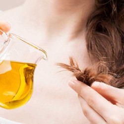 Течно злато в косите - подарете си терапия с арган за коса и върнете нейния блясък и мекота