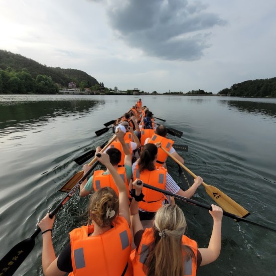 Древно приключение с Драконова ярост на Панчеревското езеро – гребане на лодка Дракон + снимки от Makaroon