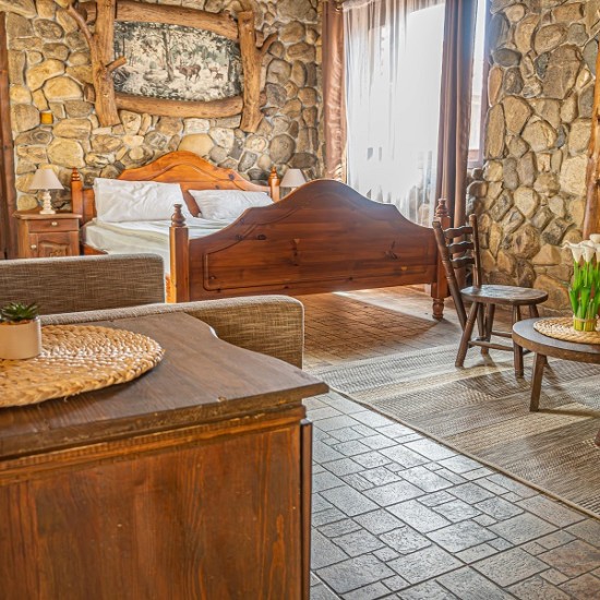 Романтична нощувка във Велинград за двама от Makaroon