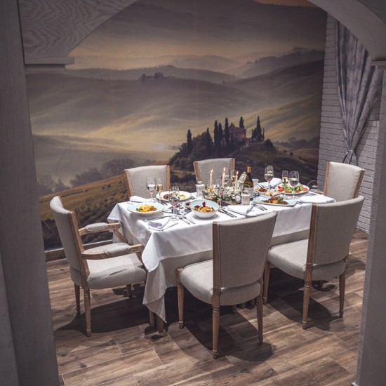 "WINE BEHIND THE SCENES"- through the shooting locations of the series "Vina" from Makaroon