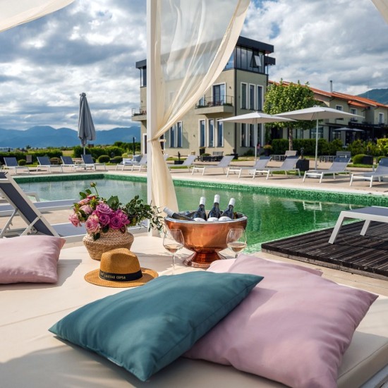 Една нощувка за двама в Шато Копса - Макароон Една нощувка за двама в Шато Копса - Макароон