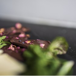 Дегустация на шоколад и вино в Шато Копса – опияняващо пътешествие из света на вкусовете за двама