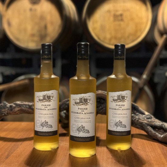 Влезте в света на ракията с "Петстепенна Гурме Дегустация на Ракии в Шато Копса" от Makaroon