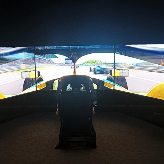 Забавление и адреналин с шофиране в Рали симулатор в Бургас от Makaroon