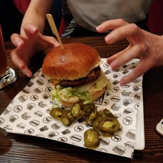 Поглезете се с една вкусна семейна вечеря със „Skapto Family Pack” от Makaroon Поглезете се с една вкусна семейна вечеря със „Skapto Family Pack” от Makaroon