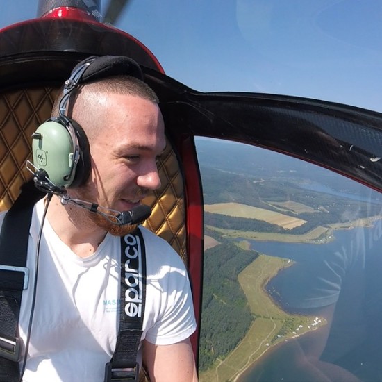 Подарете криле с "Полет с жирокоптер край Ихтиман" от Makaroon