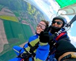 Сбъднете най-смелите си мечти с Тандемен скок с парашут от 3000 м на летище Ихтиман от Makaroon