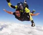 Полет в небесата с "Екстремен тандемен скок с парашут от 4000 метра  на летище Ихтиман" от Makaroon