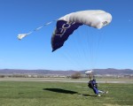 Направете (си) екстремен подарък - тандемен скок с парашут от Makaroon