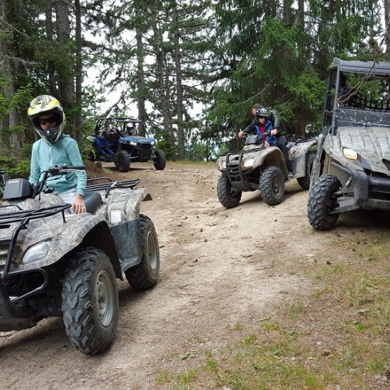 2-часова разходка с АТВ до Червената скала в планината край Смолян от Makaroon