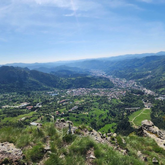 Full-day jeep tour in the Rhodopes for up to 4 people from Makaroon