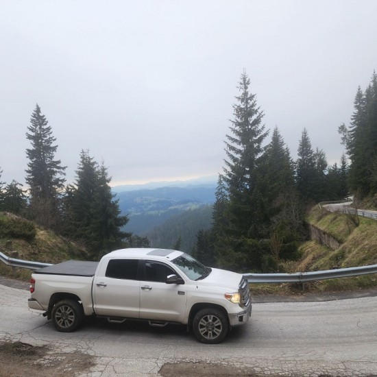 Full-day jeep tour in the Rhodopes for up to 4 people from Makaroon