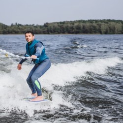 Водни ски на язовир Доспат – емоция и приключение