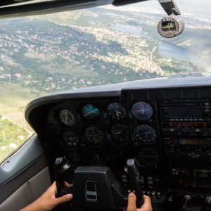 Нови хоризонти: Разходка с частен самолет над яз. Студена и яз. Пчелина