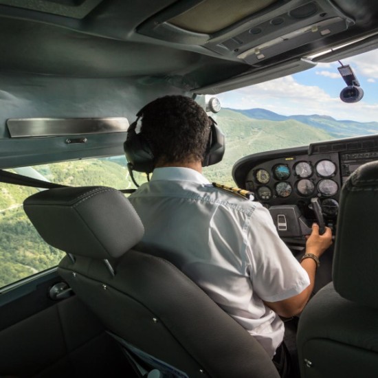 Нови хоризонти: Пробен полет с частен самолет над яз. Студена и яз. Пчелина от Makaroon Нови хоризонти: Пробен полет с частен самолет над яз. Студена и яз. Пчелина от Makaroon