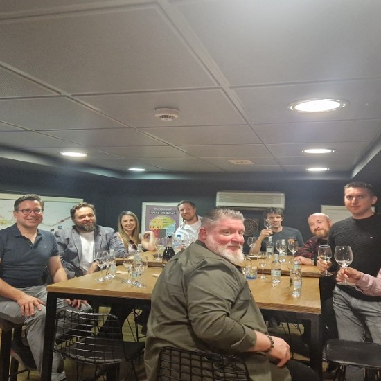 Винен тур в сърцето на София от Макароон