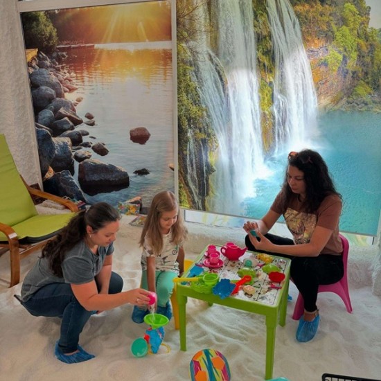 Съчетайте полезното с приятното с Посещение за двама на солна стая от Makaroon Съчетайте полезното с приятното с Посещение за двама на солна стая от Makaroon