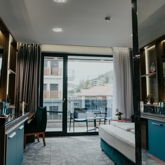 Луксозно бягство сред природата с Две нощувки със закуски и вечери за двама в Spa Hotel Santè, Велинград от Makaroon