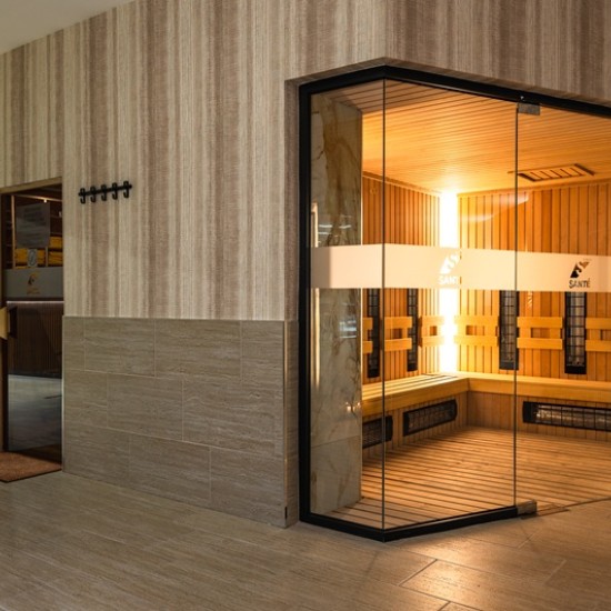 Насладете се на пълна релаксация с любим човек с масаж за двама с етерични масла от Makaroon Насладете се на пълна релаксация с любим човек с масаж за двама с етерични масла от Makaroon