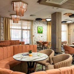 Доза сладост за двама с Десертно меню във Виенската сладкарница на хотел Santè, гр. Велинград Доза сладост за двама с Десертно меню във Виенската сладкарница на хотел Santè, гр. Велинград