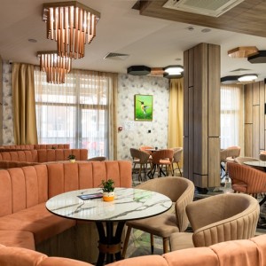 Доза сладост за двама с Десертно меню във Виенската сладкарница на хотел Santè, гр. Велинград 