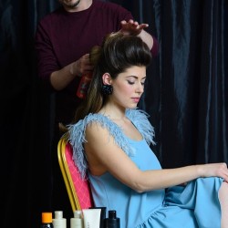 Вдъхнете живот на косата си с Посещение и сешоар при Стоян Кунев