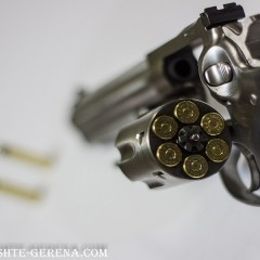 Стрелба с различни видове оръжие