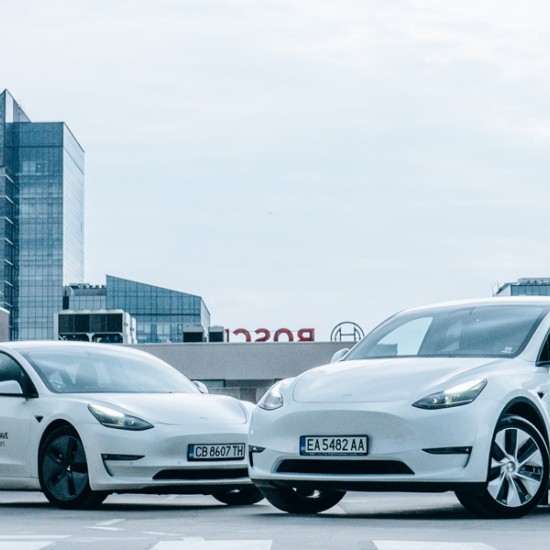 Own a Tesla for a day - the car of the future from Makaroon