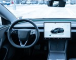 Шофиране на Tesla за един час от Макароон