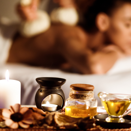 Потопете се в аромата на изтока с масаж „Баланс на Меридианите“ от Makaroon Потопете се в аромата на изтока с масаж „Баланс на Меридианите“ от Makaroon