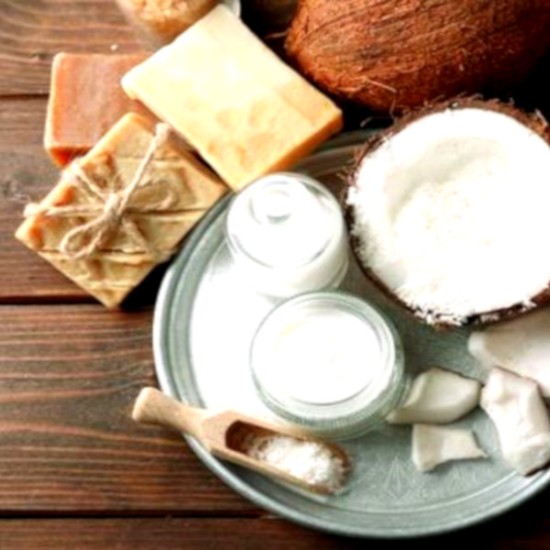 За мъже: Релаксираща и хидратираща терапия за лице в Пловдив от Makaroon