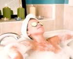 Гореща вана: Отпускаща и антистрес процедура от Makaroon Гореща вана: Отпускаща и антистрес процедура от Makaroon