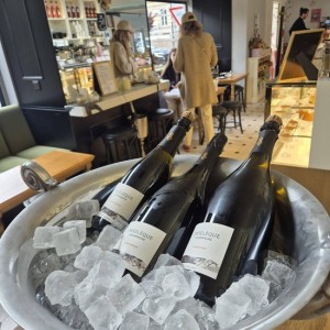 Дегустация на 3 вида шампанско с Благой Кузмански и подарък за вкъщи в The RITZ Specialty Coffee