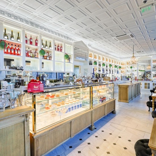 Дегустация на 6 вида гурме сладолед в The Ritz Specialty Coffee