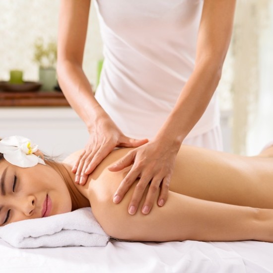 Share a relaxing spa experience with a Double Balinese Four-Hand Massage from Makaroon