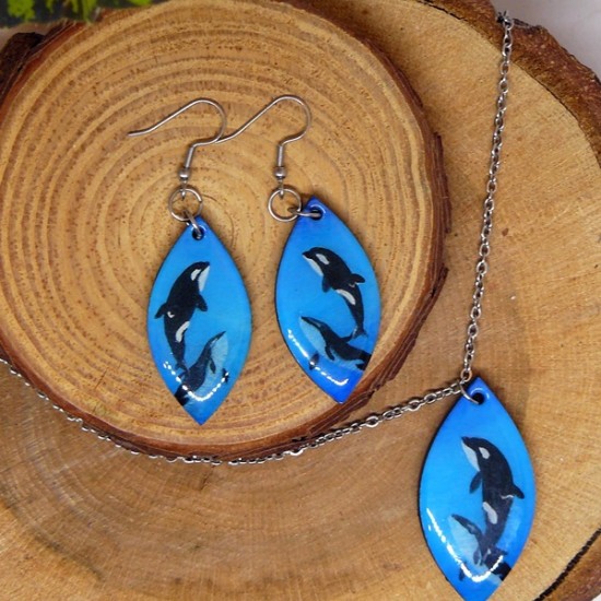 Впуснете се в едно креативно занимание с уъркшоп по Рисуване на бижута върху дървена основа от Makaroon Впуснете се в едно креативно занимание с уъркшоп по Рисуване на бижута върху дървена основа от Makaroon